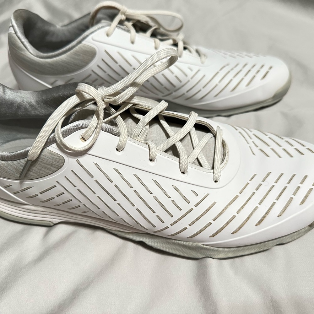 Women’s size 11